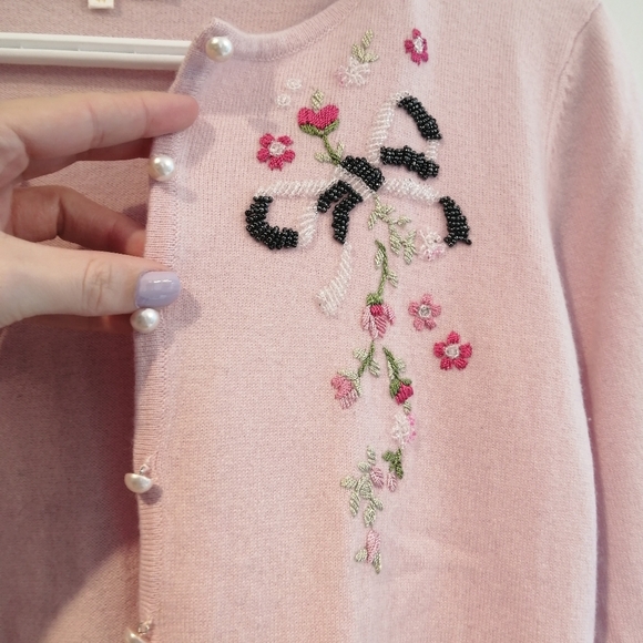 Vintage Italian Merino Wool and Silk Embroidered and Beaded Pink Cardigan Medium - Picture 6 of 15